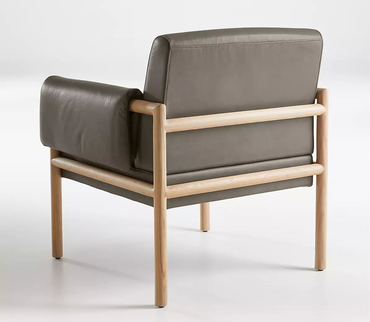 来自建筑灵感的直角线条椅子(图2)